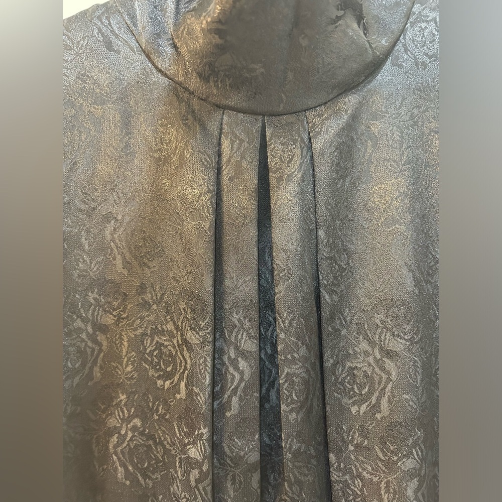 Vintage Allison Smith‎ Black Sateen Blouse Textured Rose Patterned Pleated Sz 12 - Picture 4 of 11